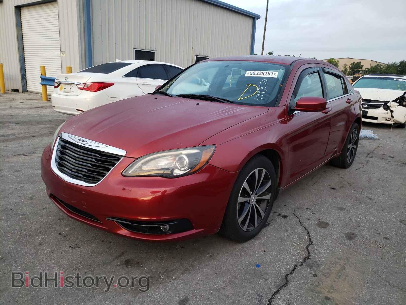 2012 CHRYSLER 200 - VIN: 1C3CCBBGXCN276983 - Фото 2