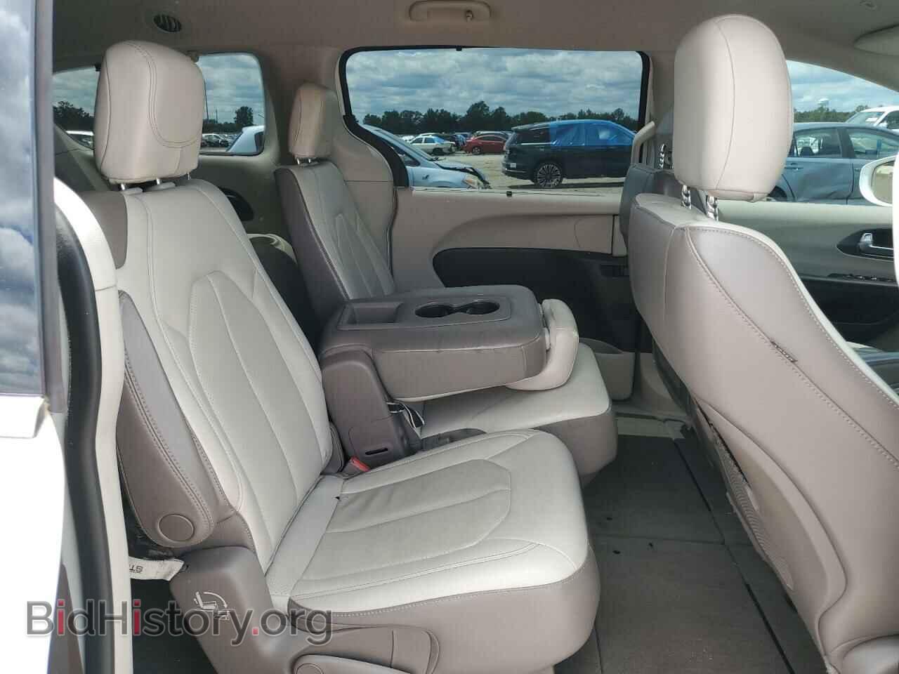 2018 CHRYSLER PACIFICA - VIN: 2C4RC1BG2JR217345 - Фото 11