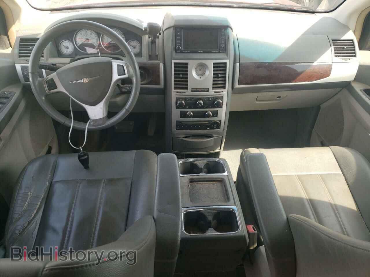 2010 CHRYSLER MINIVAN - VIN: 2A4RR5D17AR105214 - Фото 8