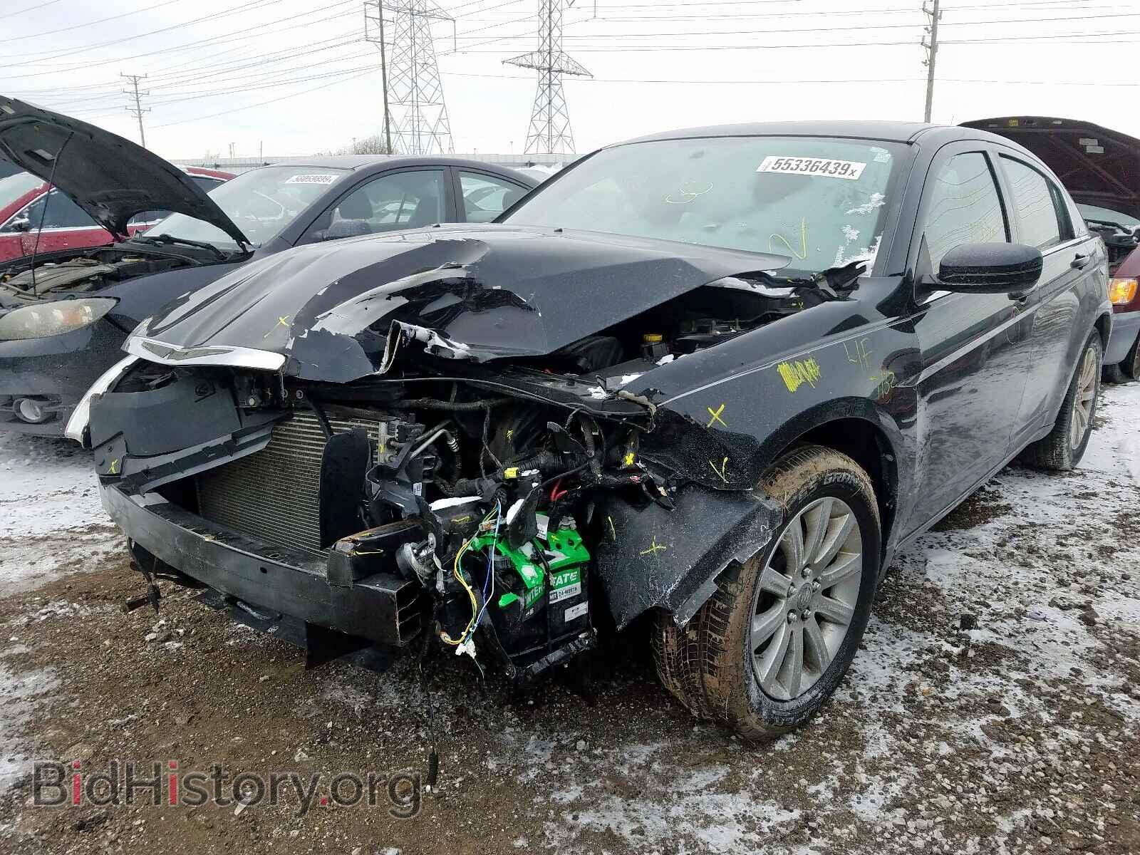 2011 CHRYSLER 200 - VIN: 1C3BC1FB7BN549803 - Фото 2