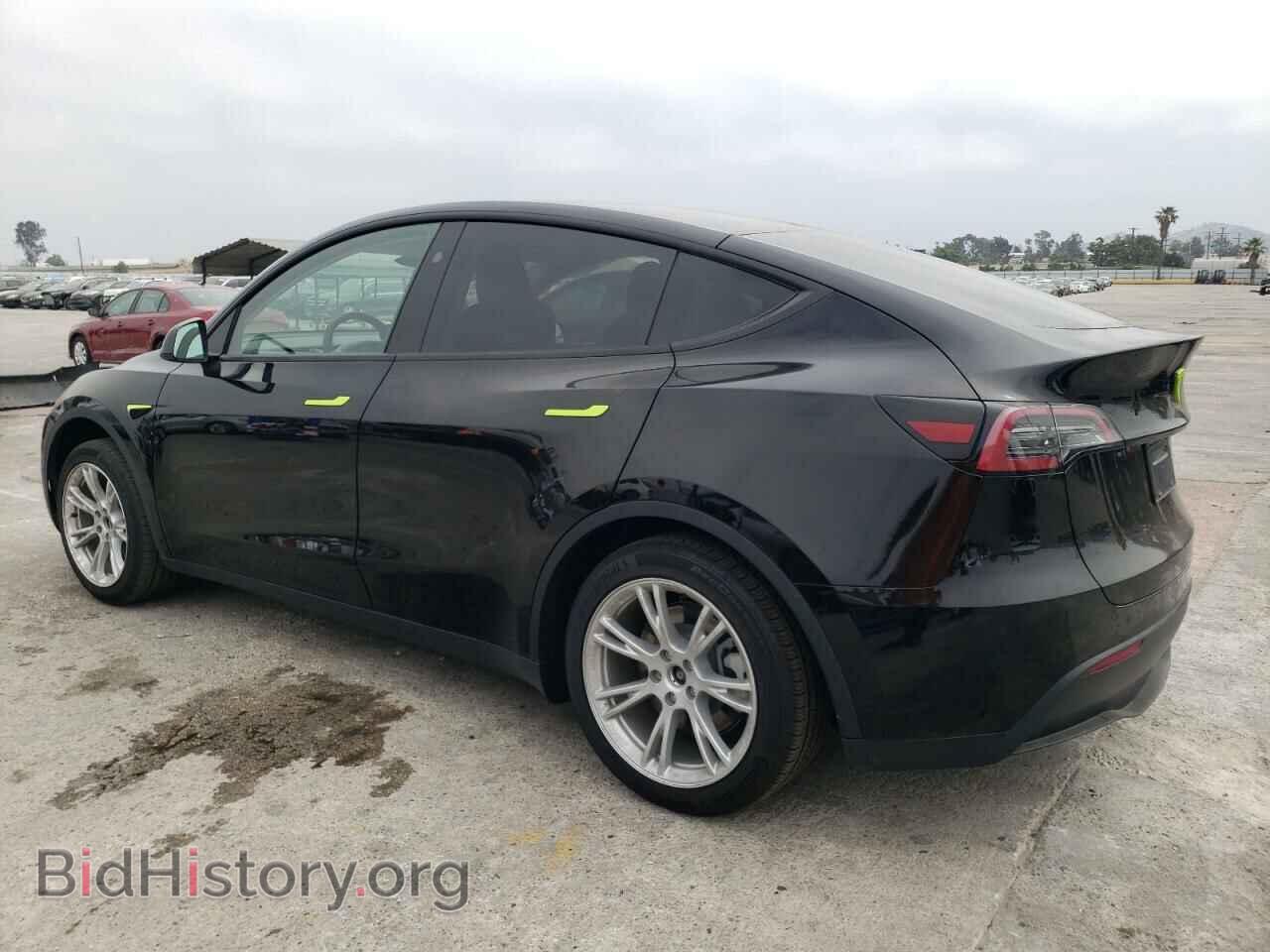 2024 TESLA MODEL Y - VIN: 7SAYGDED7RF039526 - Фото 2