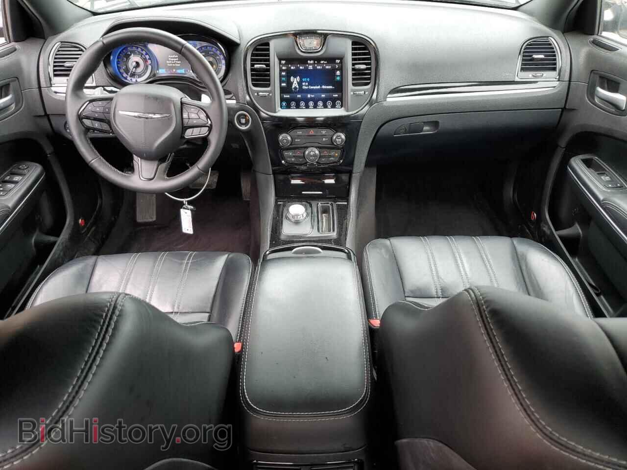 2017 CHRYSLER 300 - VIN: 2C3CCABG1HH617777 - Фото 8