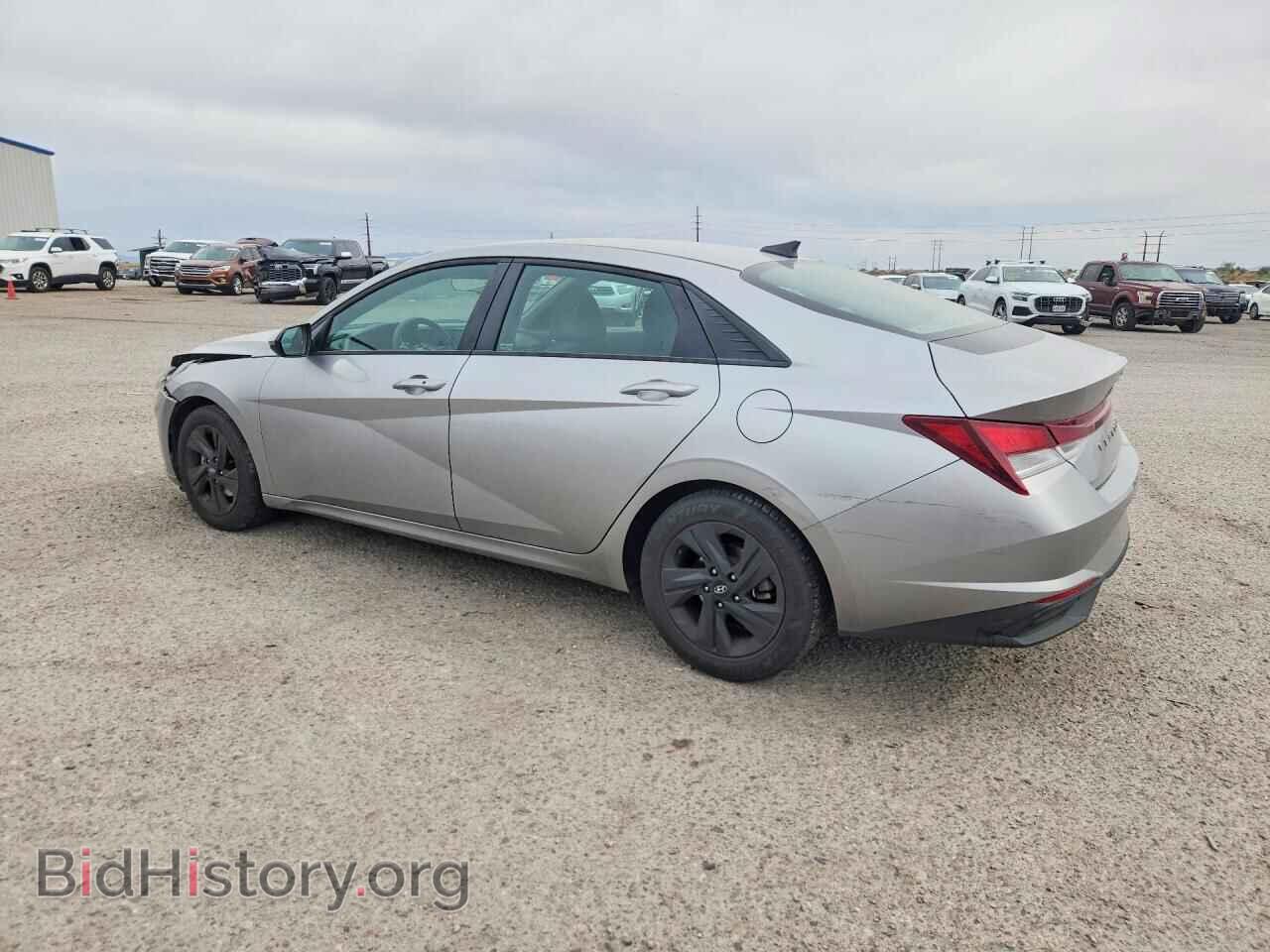 2021 HYUNDAI ELANTRA - VIN: 5NPLM4AGXMH009558 - Фото 2