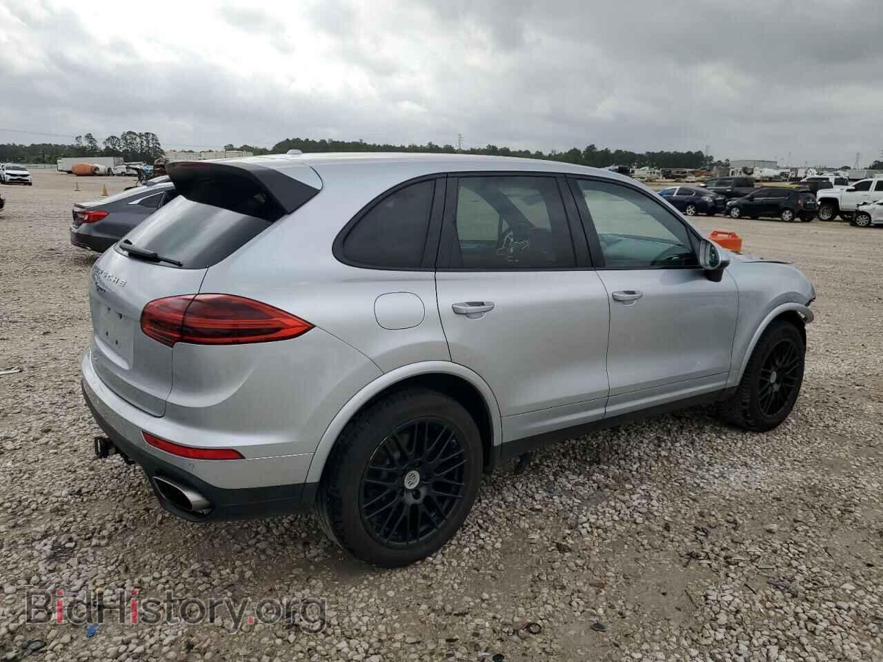 2017 PORSCHE CAYENNE - VIN: WP1AA2A23HKA81295 - Photo 3
