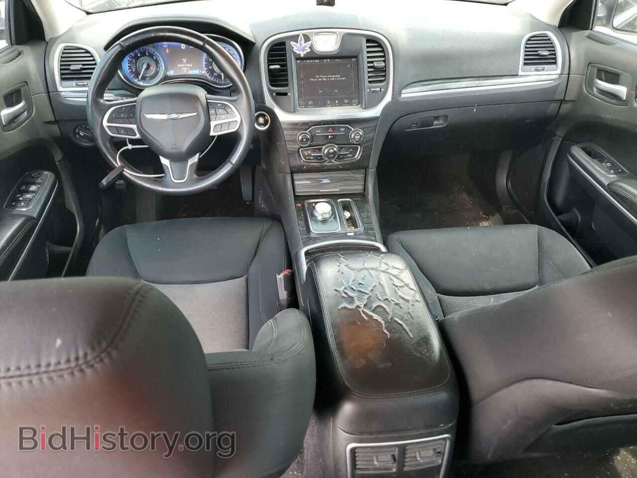 2018 CHRYSLER 300 - VIN: 2C3CCAAG9JH315399 - Фото 8