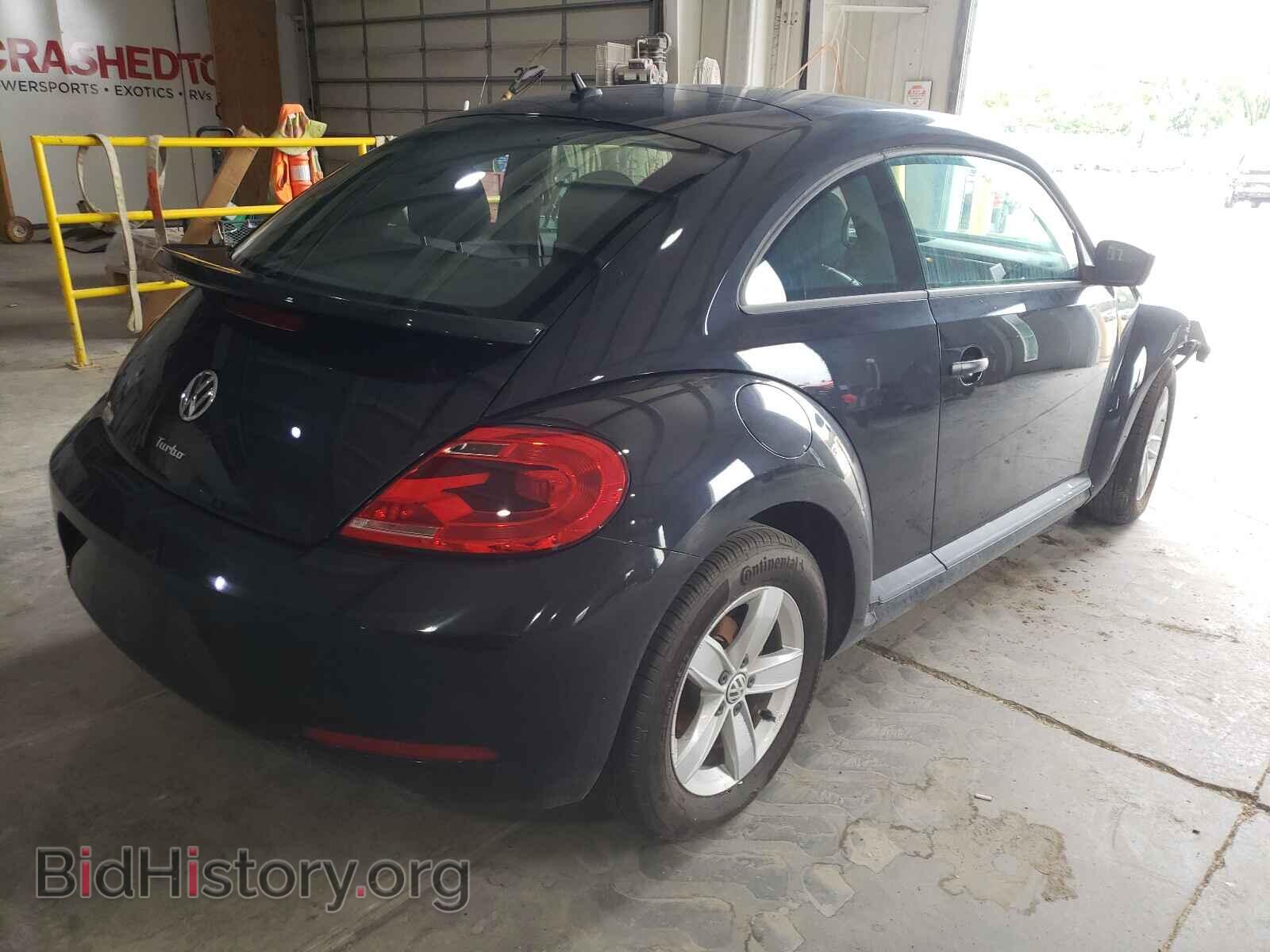 2016 VOLKSWAGEN BEETLE - VIN: 3VWF17AT9GM611237 - Фото 4