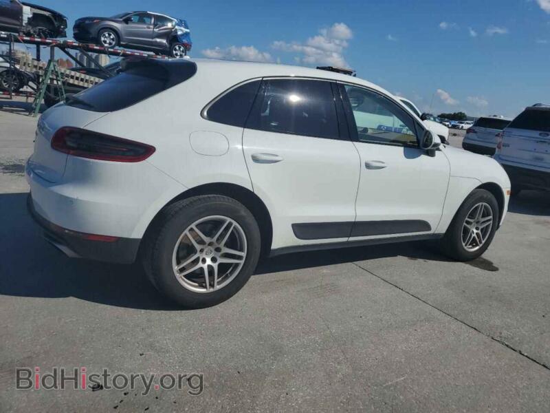 2017 Porsche MACAN (VIN WP1AA2A52HLB09639) — photo 3 of 12