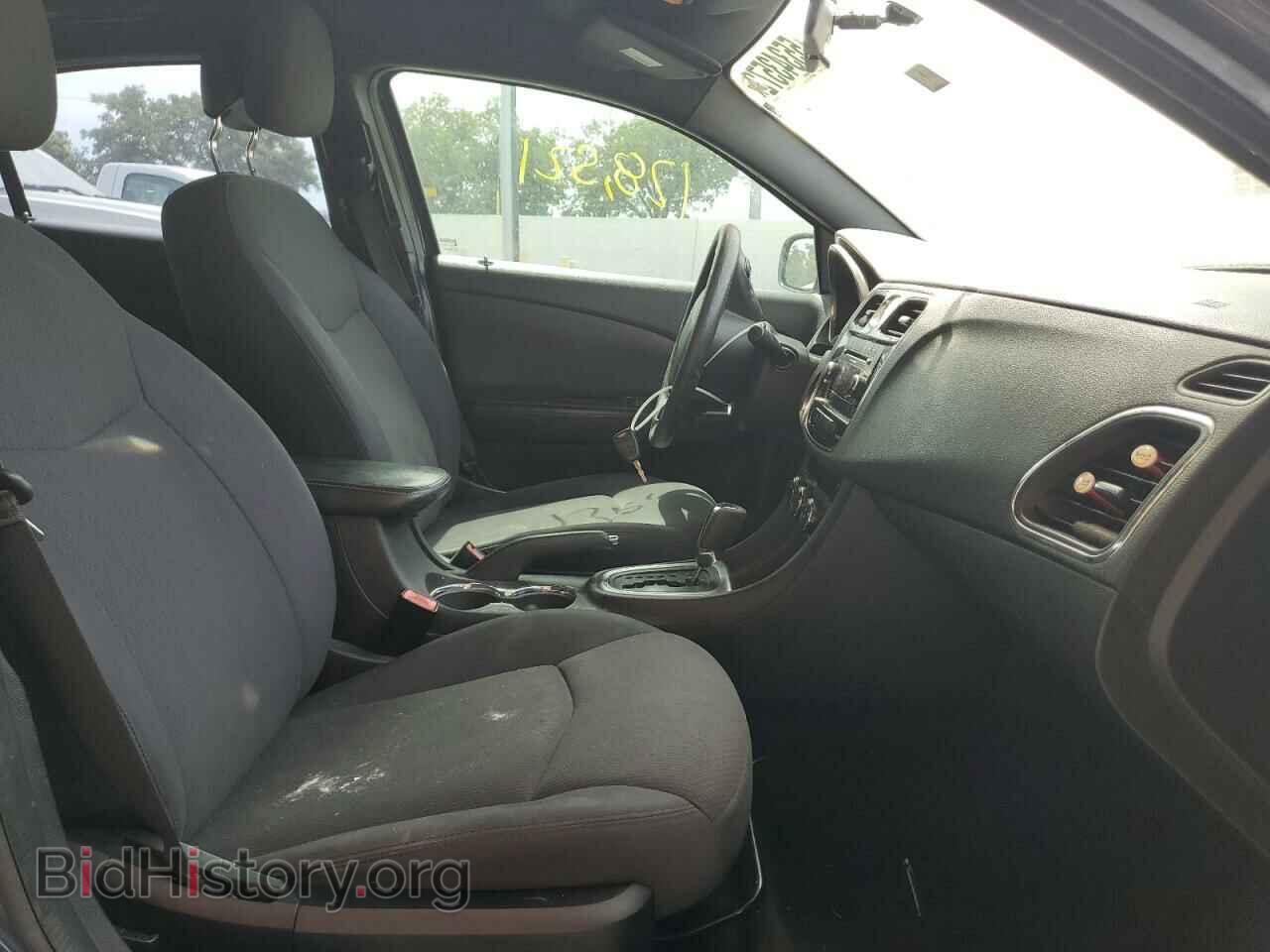 2012 CHRYSLER 200 - VIN: 1C3CCBAB8CN282528 - Фото 5