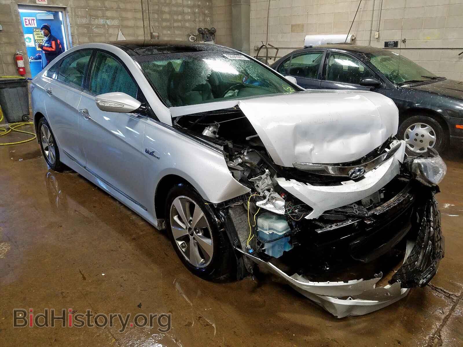 Фотография KMHEC4A43CA028990 - HYUNDAI SONATA 2012
