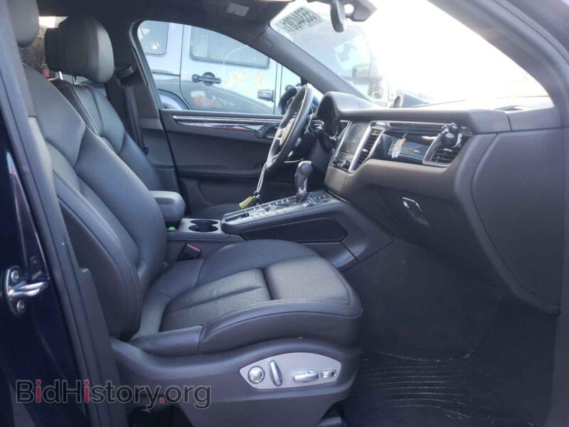 2017 Porsche MACAN (VIN WP1AB2A57HLB19967) — фото 5 из 10