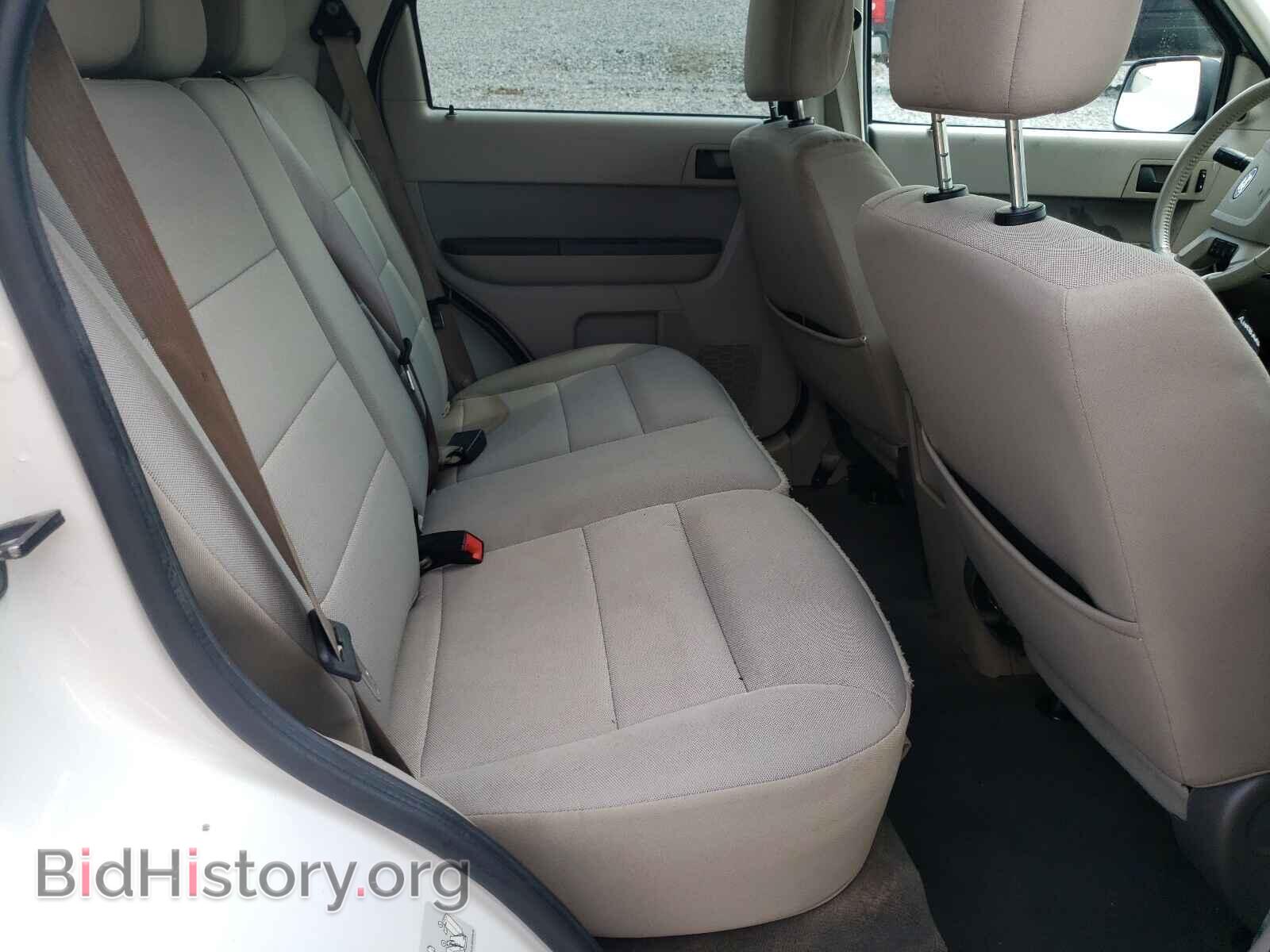 2011 FORD ESCAPE - VIN: 1FMCU0D72BKB12407 - Фото 6