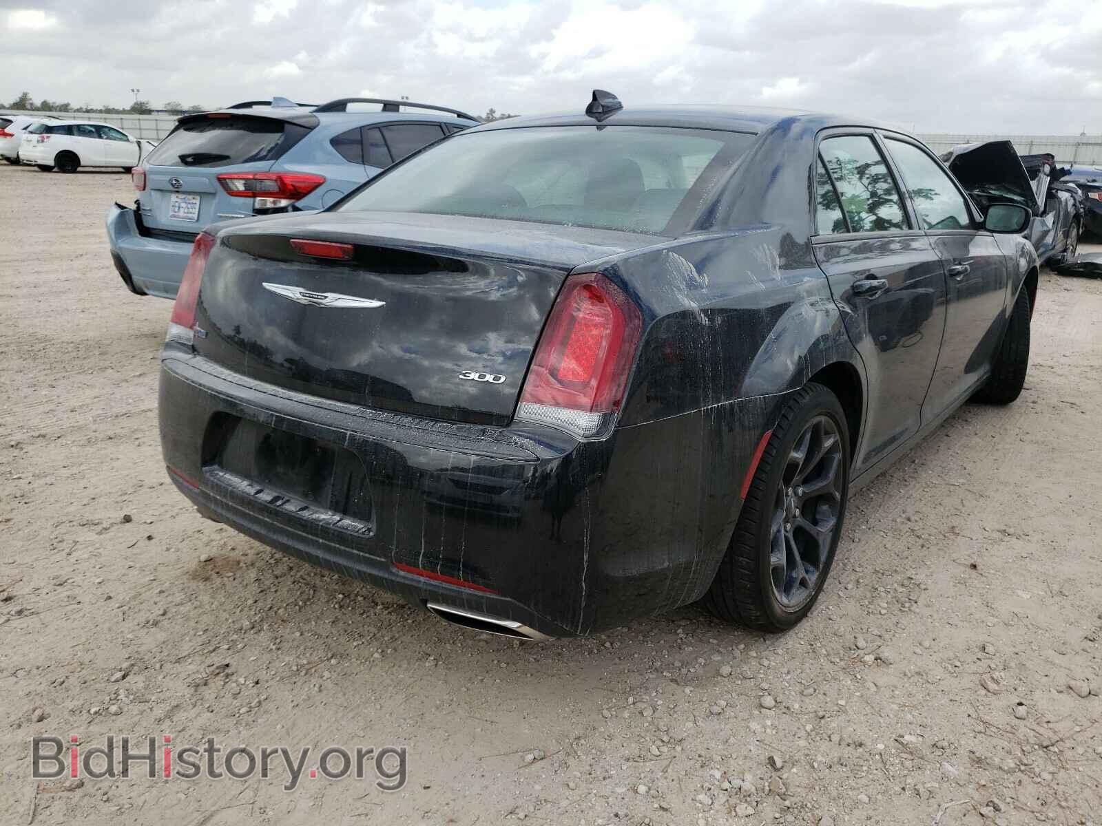 2019 CHRYSLER 300 - VIN: 2C3CCAAG5KH711069 - Фото 4
