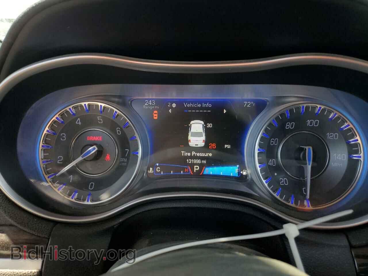 2015 CHRYSLER 300 - VIN: 2C3CCAAGXFH867713 - Фото 9