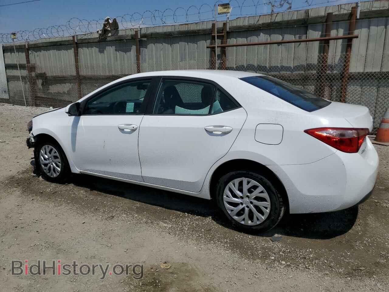 2017 TOYOTA COROLLA - VIN: 5YFBURHE2HP696038 - Фото 2