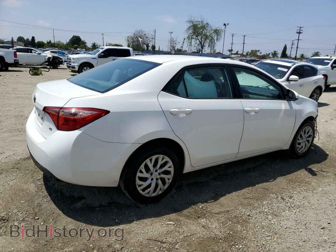 2017 TOYOTA COROLLA - VIN: 5YFBURHE2HP696038 - Фото 3