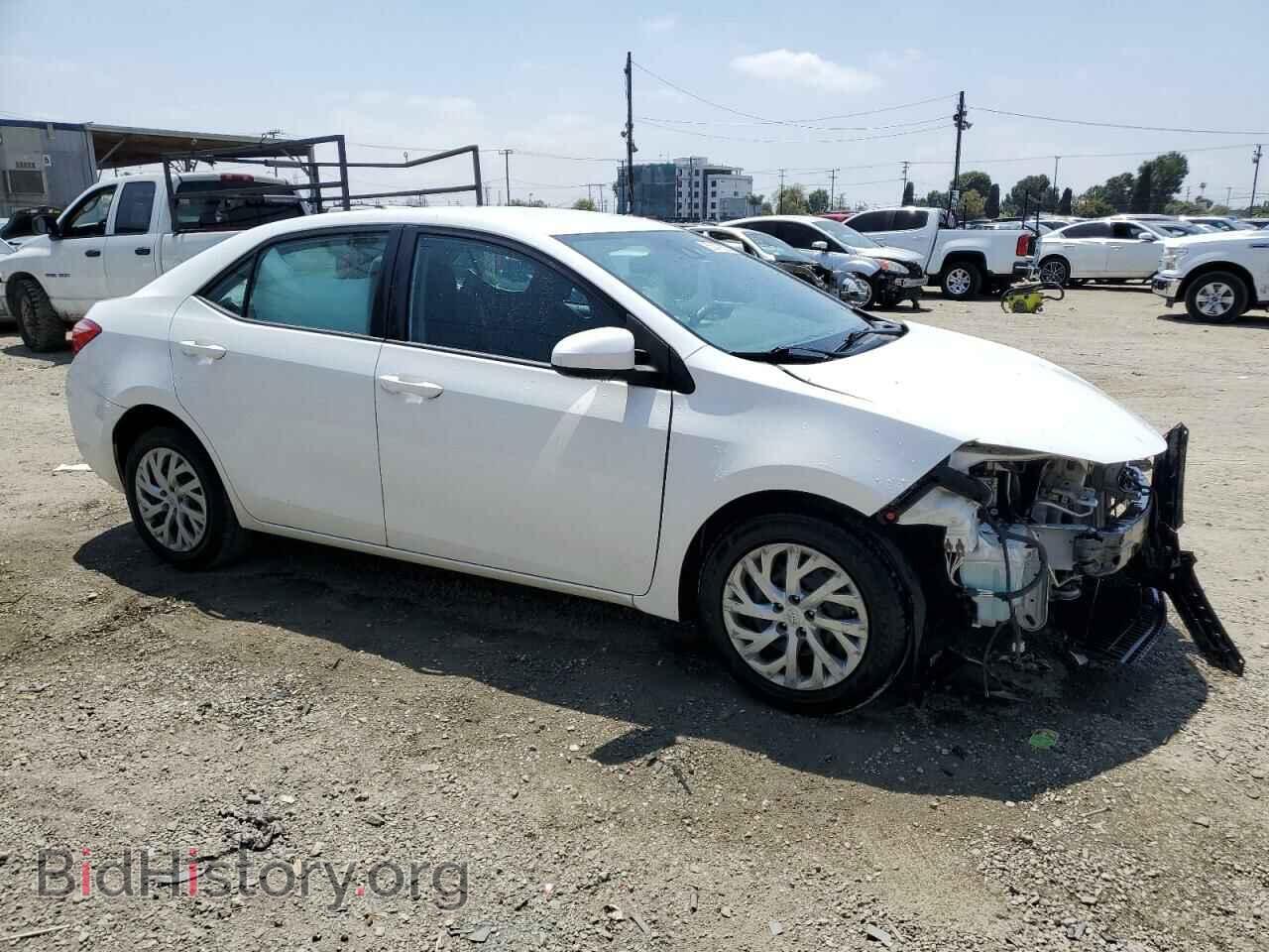 2017 TOYOTA COROLLA - VIN: 5YFBURHE2HP696038 - Фото 4