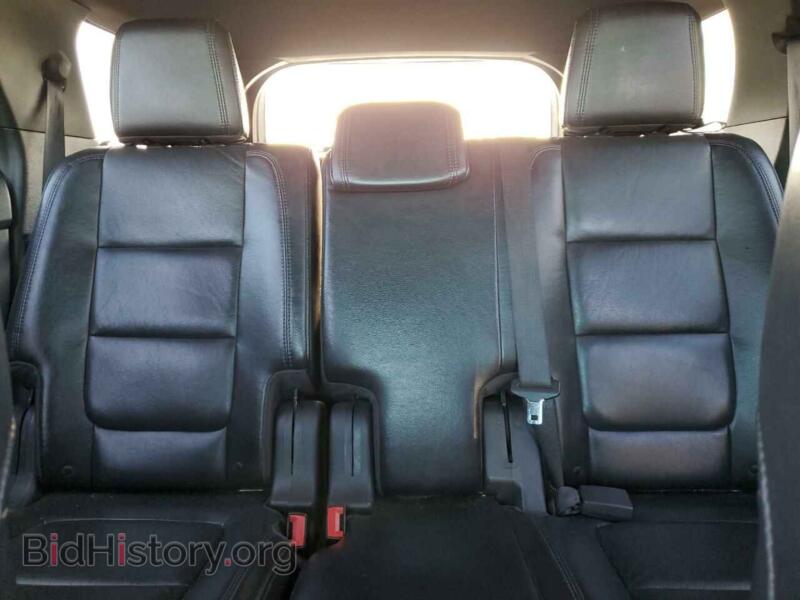 2011 Ford EXPLORER (VIN 1FMHK8D86BGA15796) — photo 10 of 13