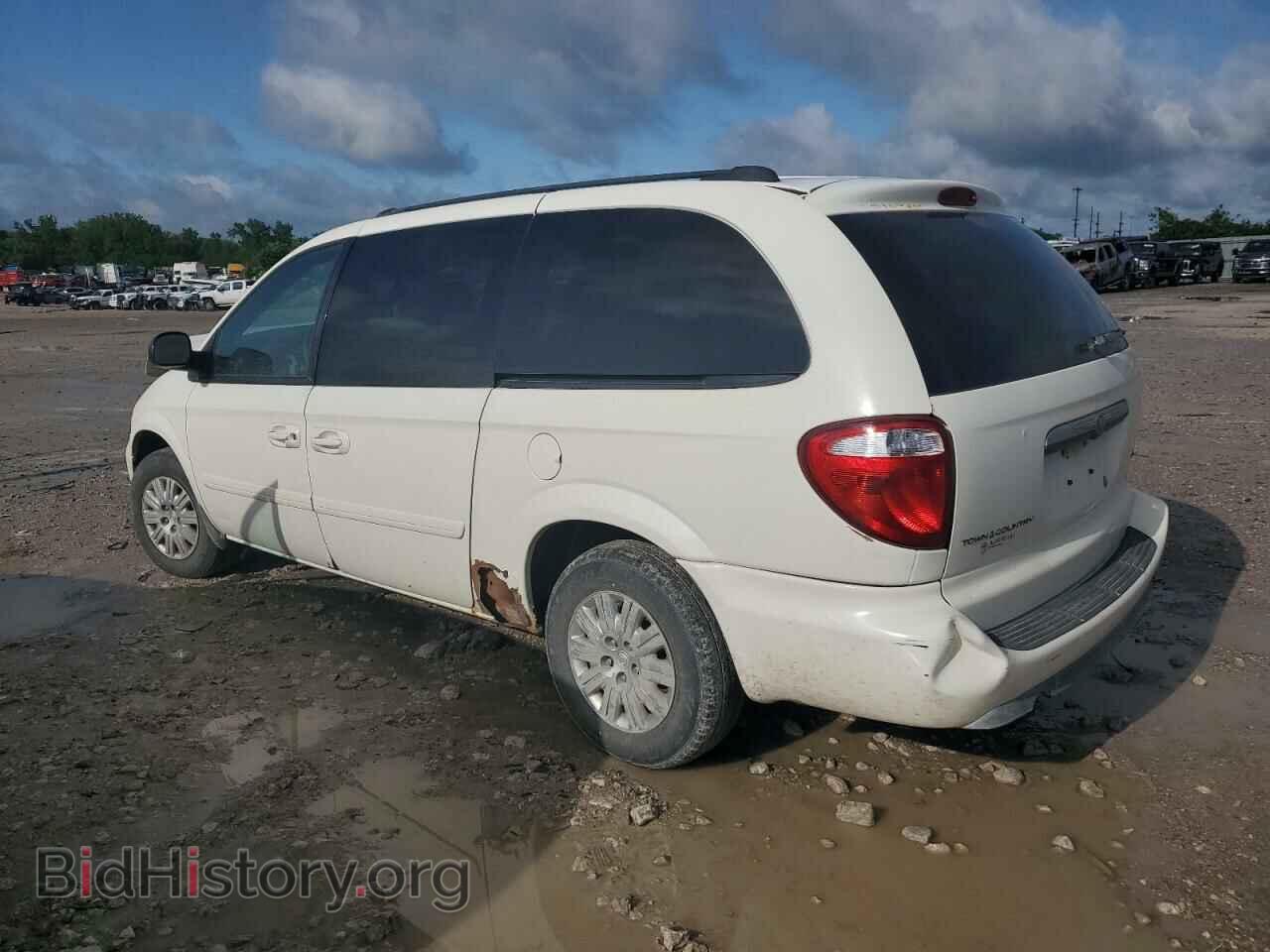 2005 CHRYSLER MINIVAN - VIN: 2C4GP44R35R553071 - Фото 2