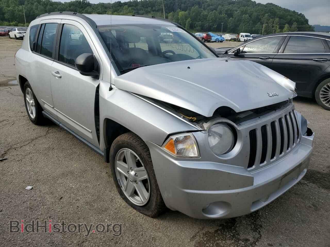 Фотография 1J4NT4FB2AD650174 - JEEP COMPASS 2010