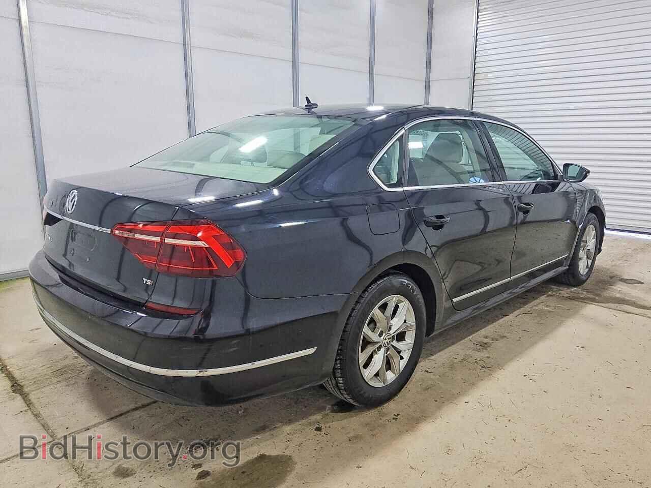 2017 VOLKSWAGEN PASSAT - VIN: 1VWAT7A39HC083075 - Фото 3