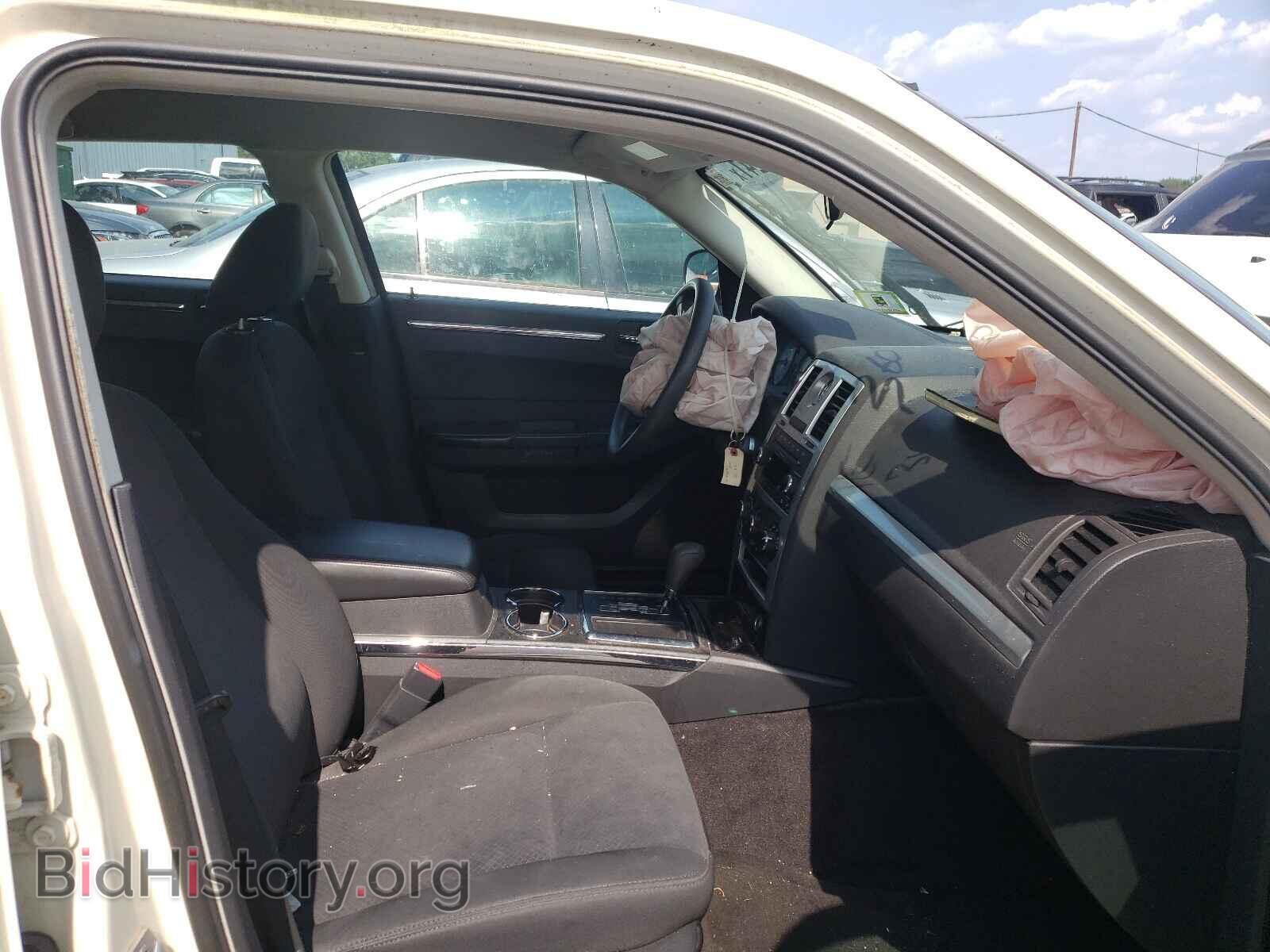 2009 CHRYSLER 300 - VIN: 2C3KA43D99H610763 - Фото 5
