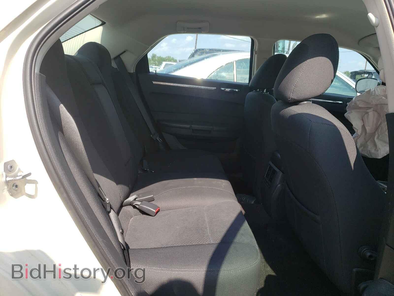 2009 CHRYSLER 300 - VIN: 2C3KA43D99H610763 - Фото 6