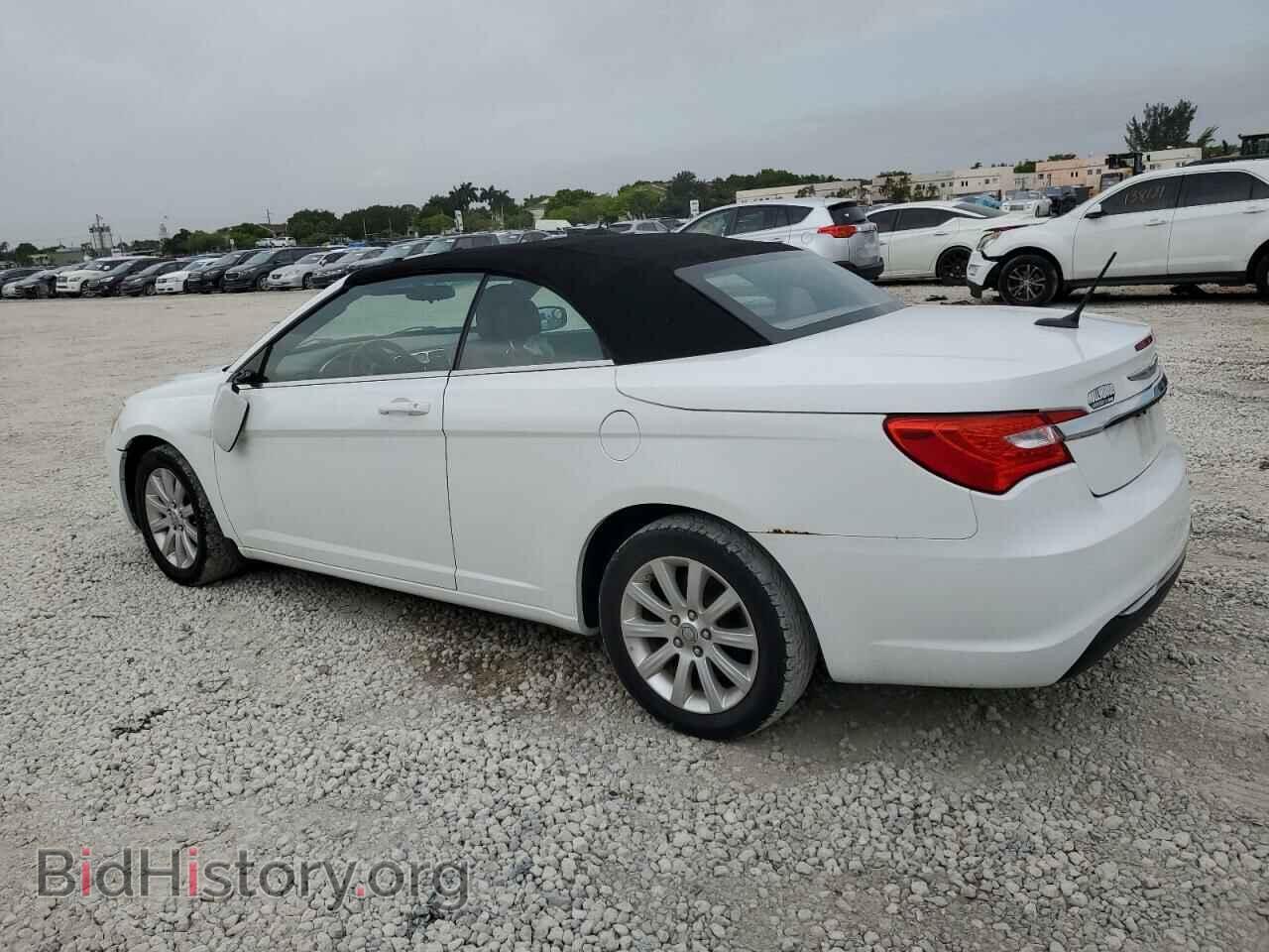 2012 CHRYSLER 200 - VIN: 1C3BCBEB7CN218552 - Фото 2