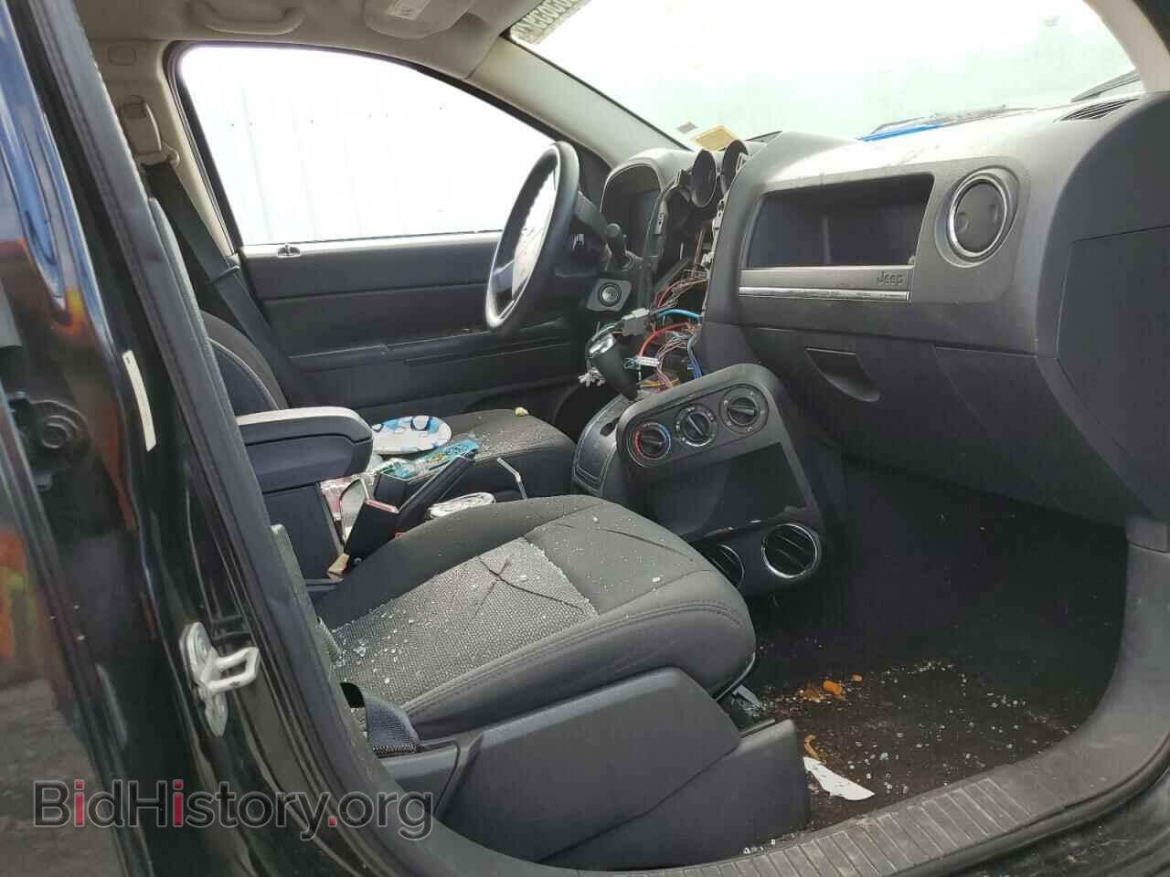 2009 JEEP COMPASS - VIN: 1J4FF47B29D222854 - Photo 5
