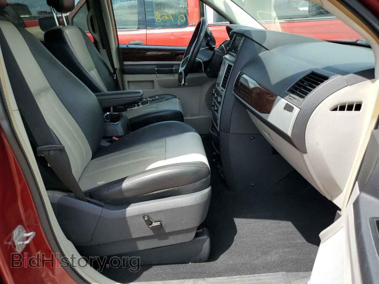 2010 CHRYSLER MINIVAN - VIN: 2A4RR8DX2AR368345 - Photo 5