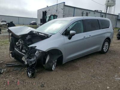 2023 Chrysler MINIVAN LX, серебристый — VIN 2C4RC1CG7PR615612, Copart