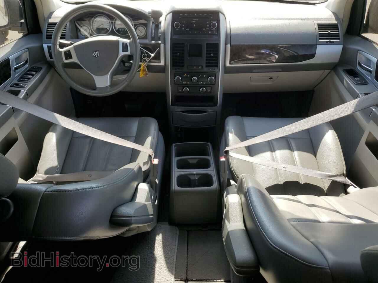2010 DODGE CARAVAN - VIN: 2D4RN5DX6AR405562 - Фото 8