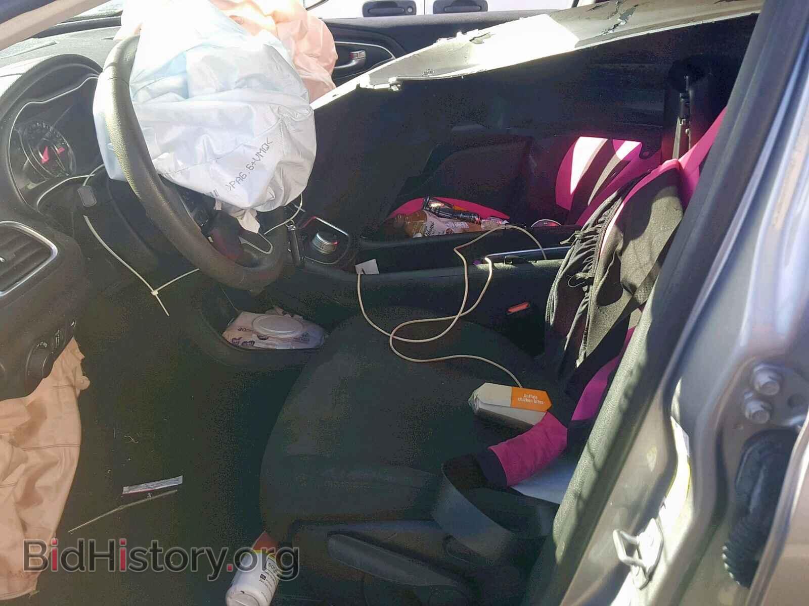 2015 CHRYSLER 200 - VIN: 1C3CCCAB3FN737330 - Photo 9