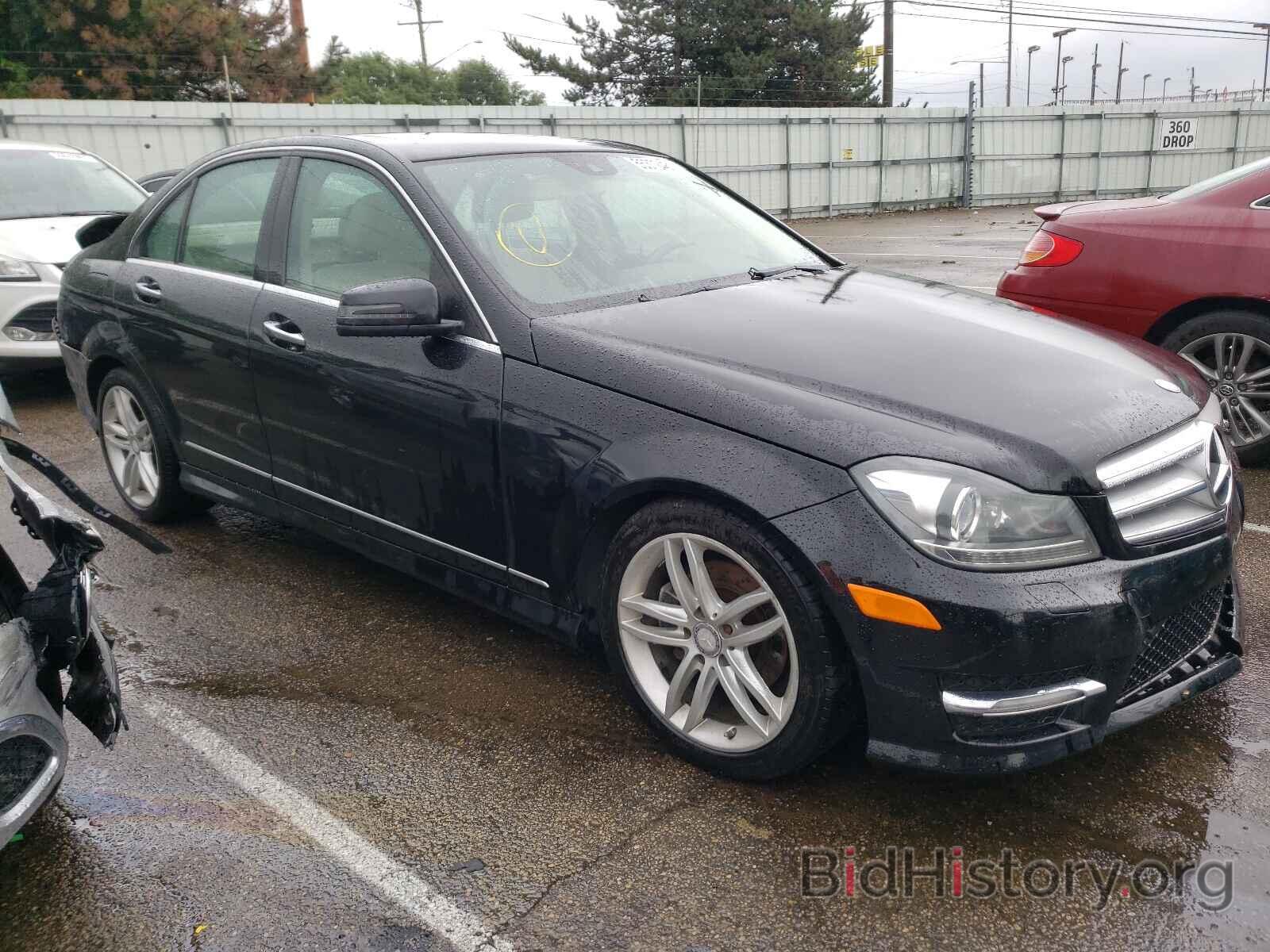 Photo WDDGF8BB6CA693915 - MERCEDES-BENZ C-CLASS 2012