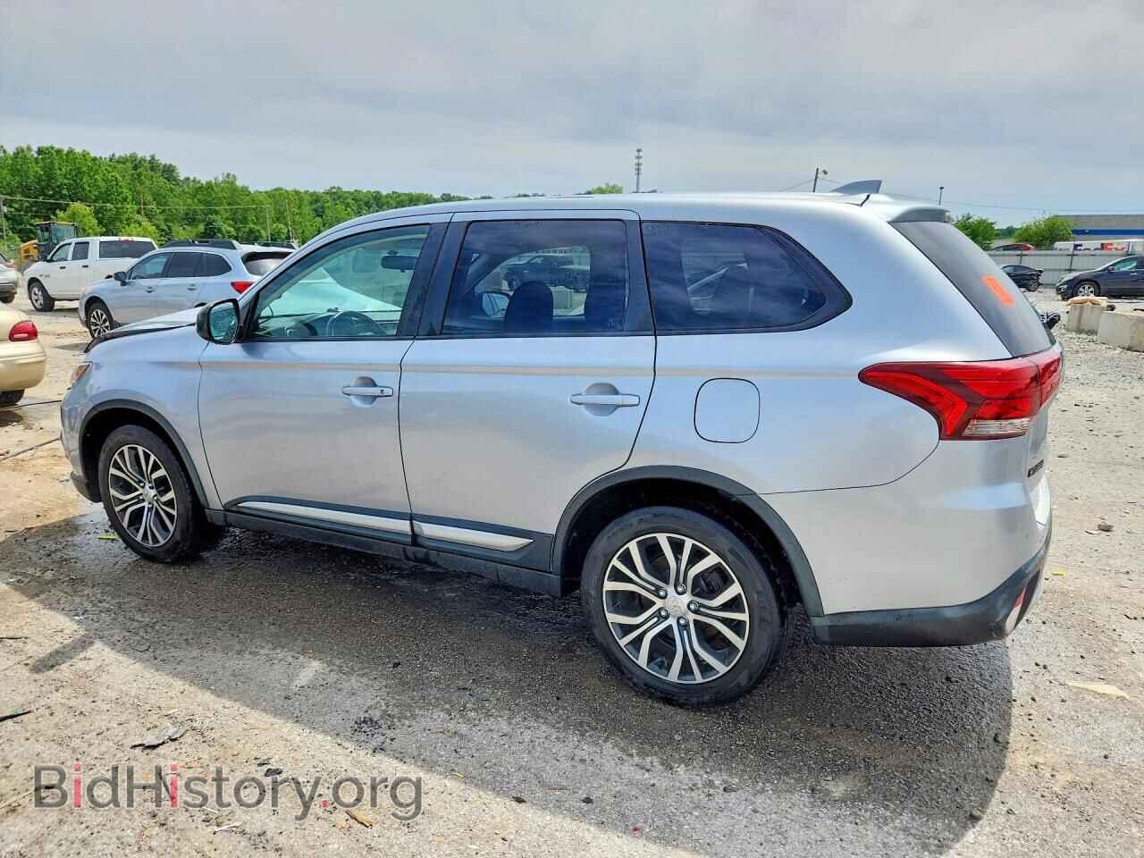 2017 MITSUBISHI OUTLANDER - VIN: JA4AD2A35HZ061150 - Photo 2