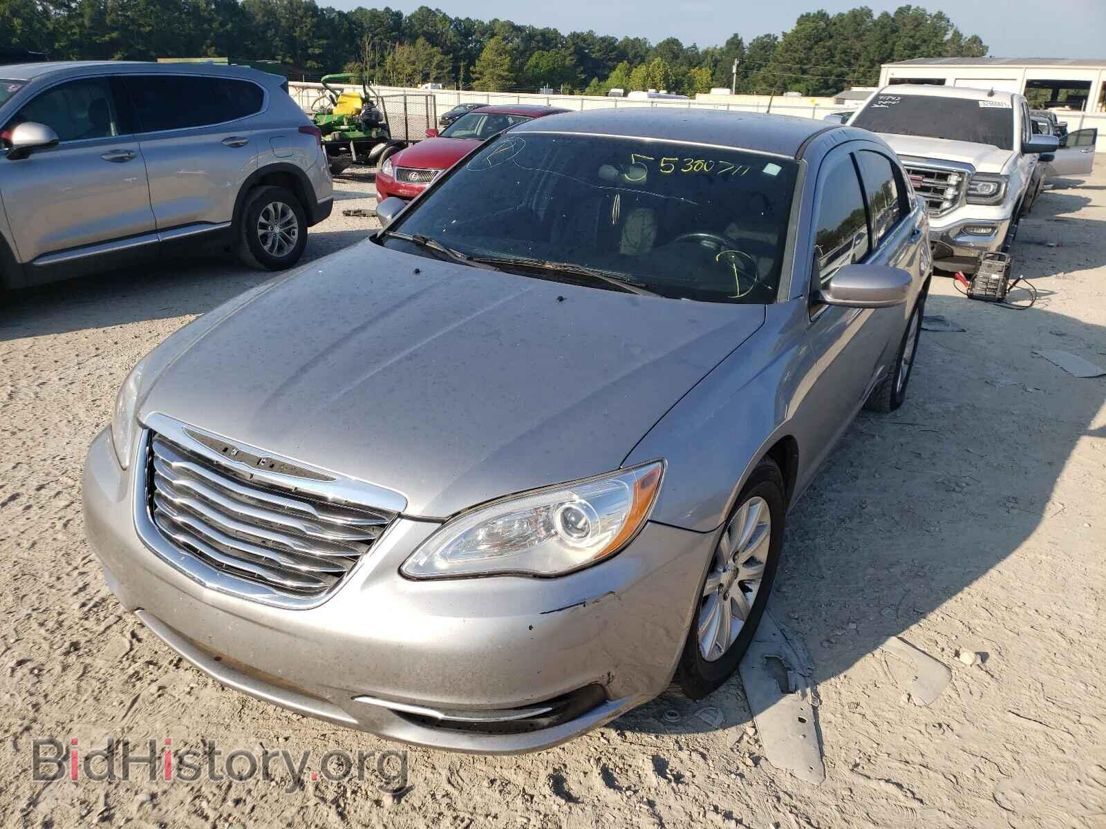 2013 CHRYSLER 200 - VIN: 1C3CCBBB3DN604041 - Фото 2