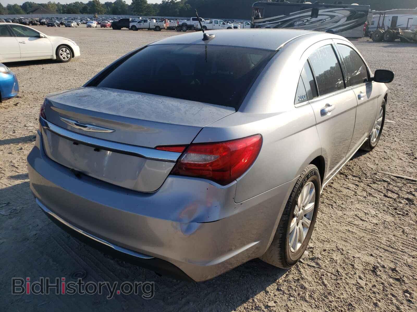 2013 CHRYSLER 200 - VIN: 1C3CCBBB3DN604041 - Фото 4