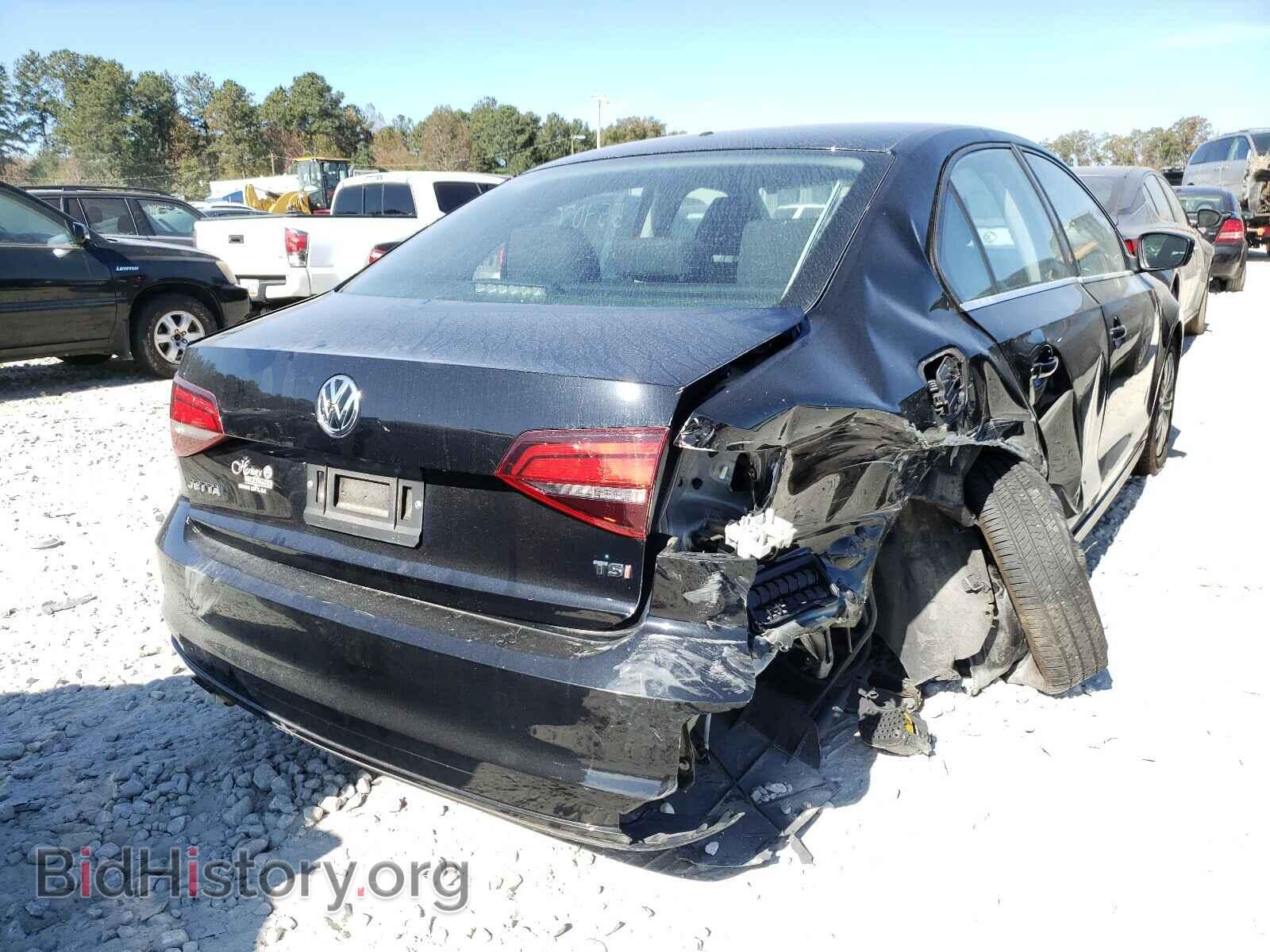 2017 VOLKSWAGEN JETTA - VIN: 3VW2B7AJ2HM214898 - Photo 4