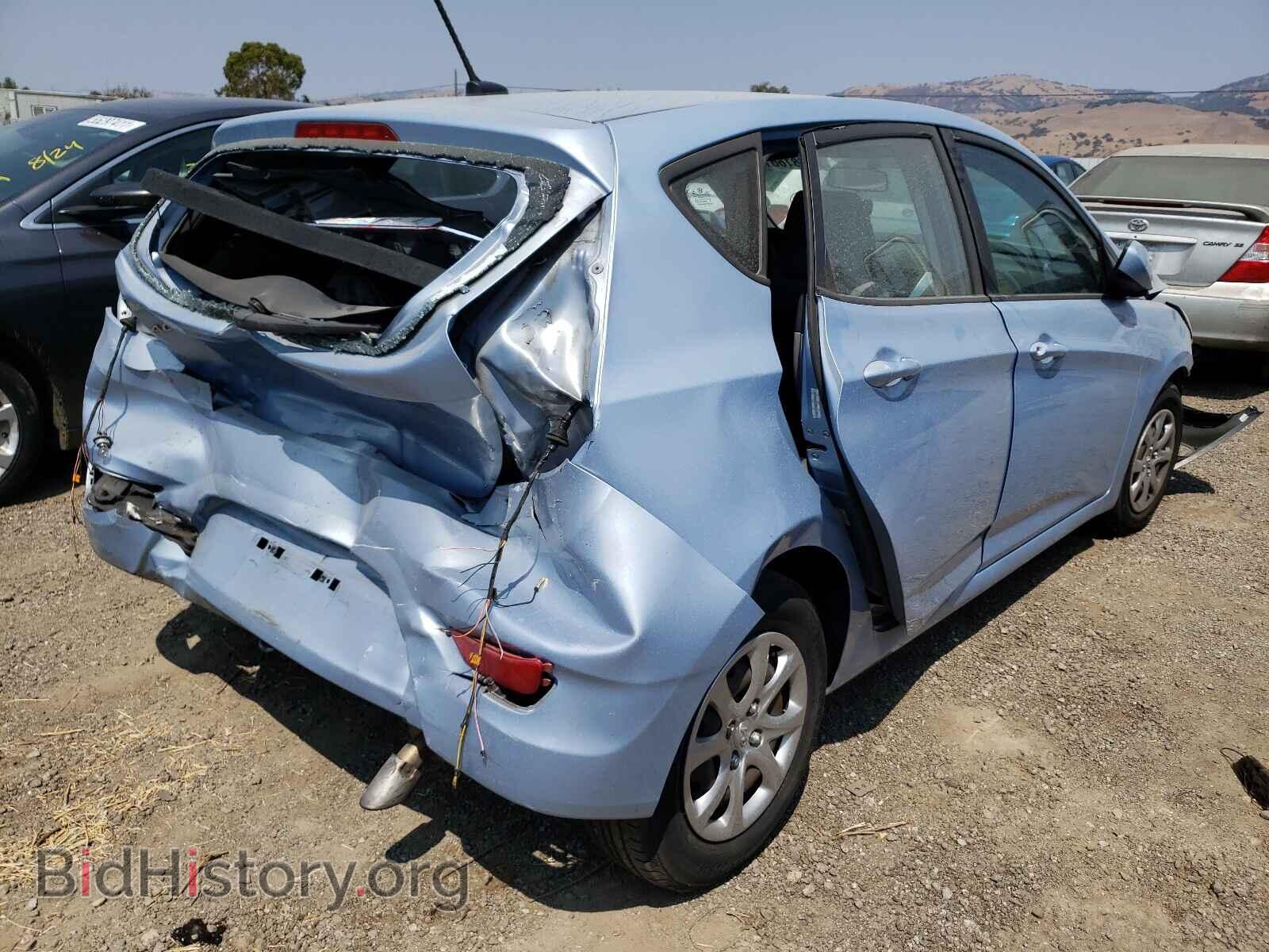 2013 HYUNDAI ACCENT - VIN: KMHCT5AE8DU106346 - Фото 4