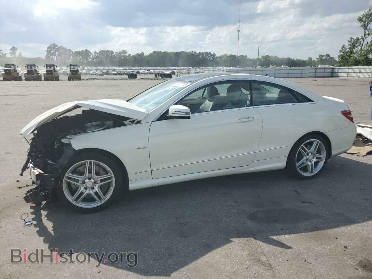 Photo WDDKJ7DB7CF150253 - MERCEDES-BENZ E-CLASS 2012