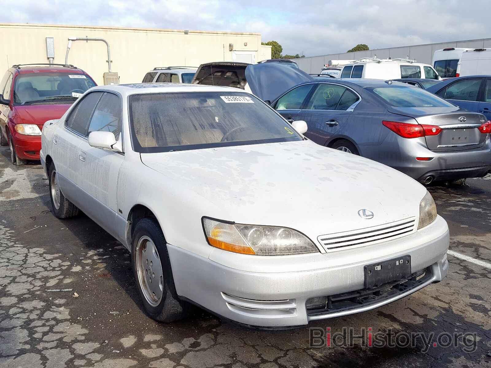 Фотография JT8BF12G9T0163868 - LEXUS ES300 1996