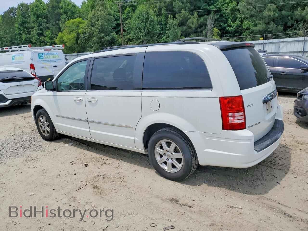 2010 CHRYSLER MINIVAN - VIN: 2A4RR5D12AR366329 - Фото 2
