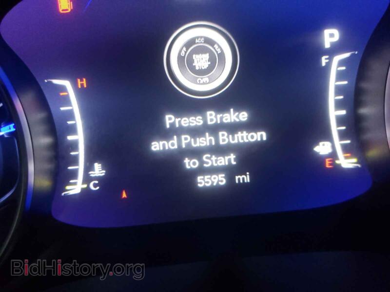 2021 Chrysler PACIFICA (VIN 2C4RC3BG4MR518652) — photo 8 of 10
