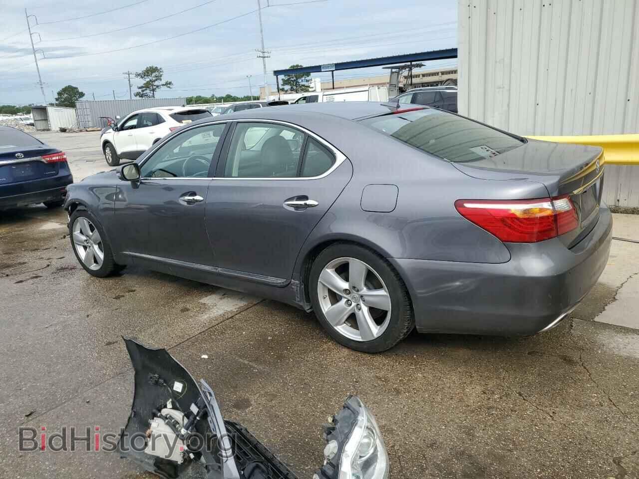 2012 LEXUS LS460 - VIN: JTHBL5EF3C5108290 - Photo 2