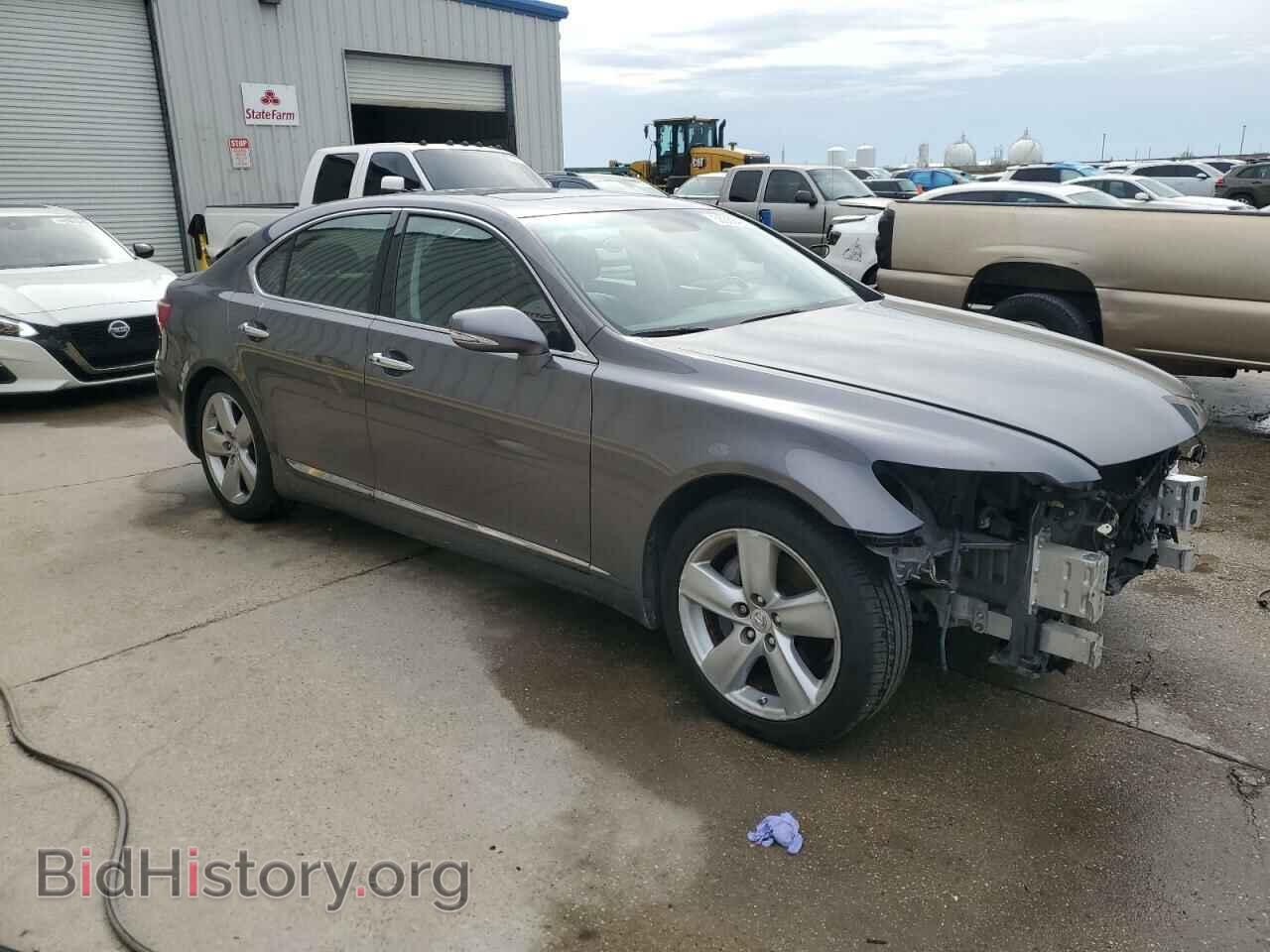 2012 LEXUS LS460 - VIN: JTHBL5EF3C5108290 - Photo 4