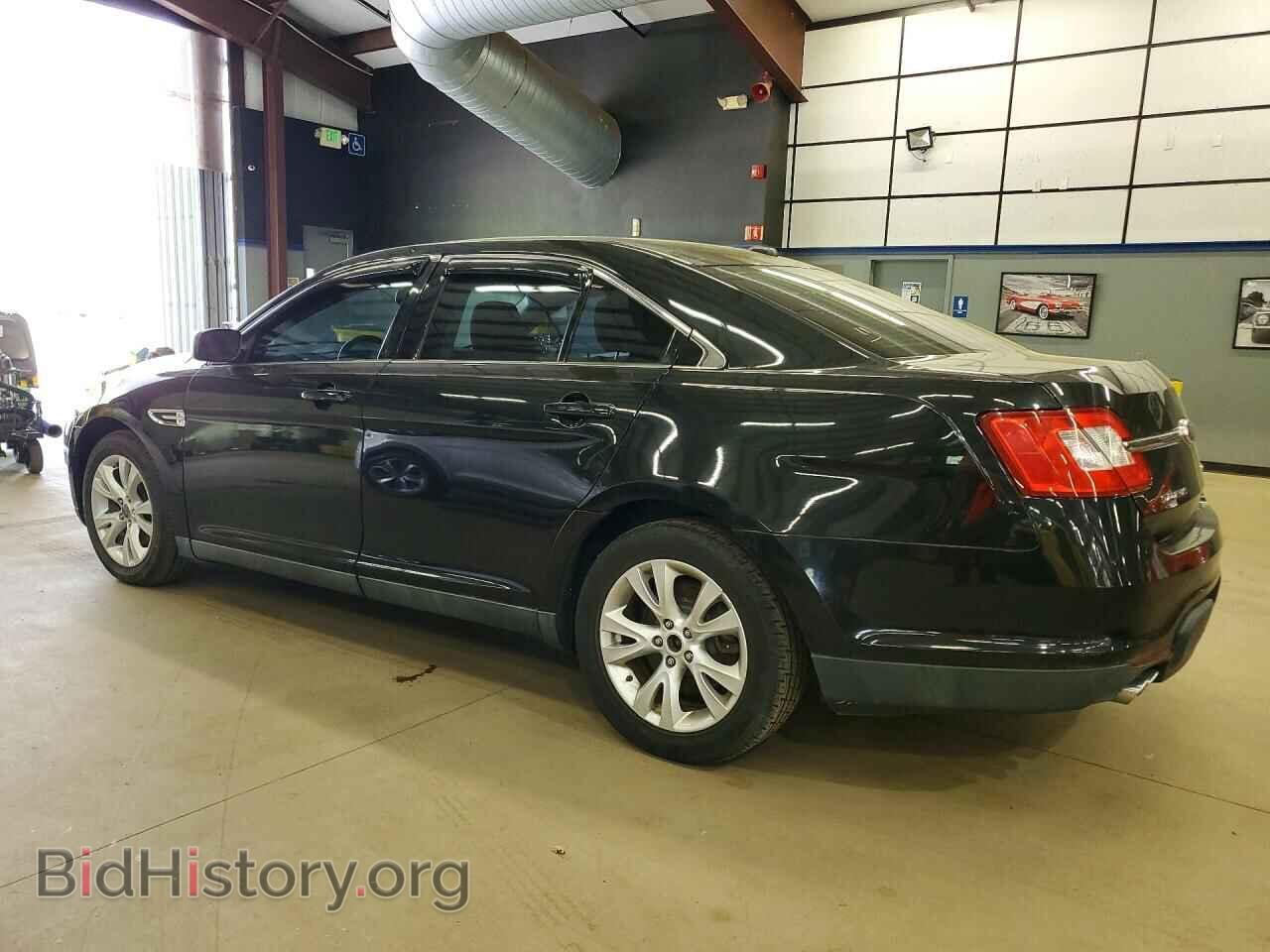2011 FORD TAURUS - VIN: 1FAHP2HW9BG127526 - Photo 2