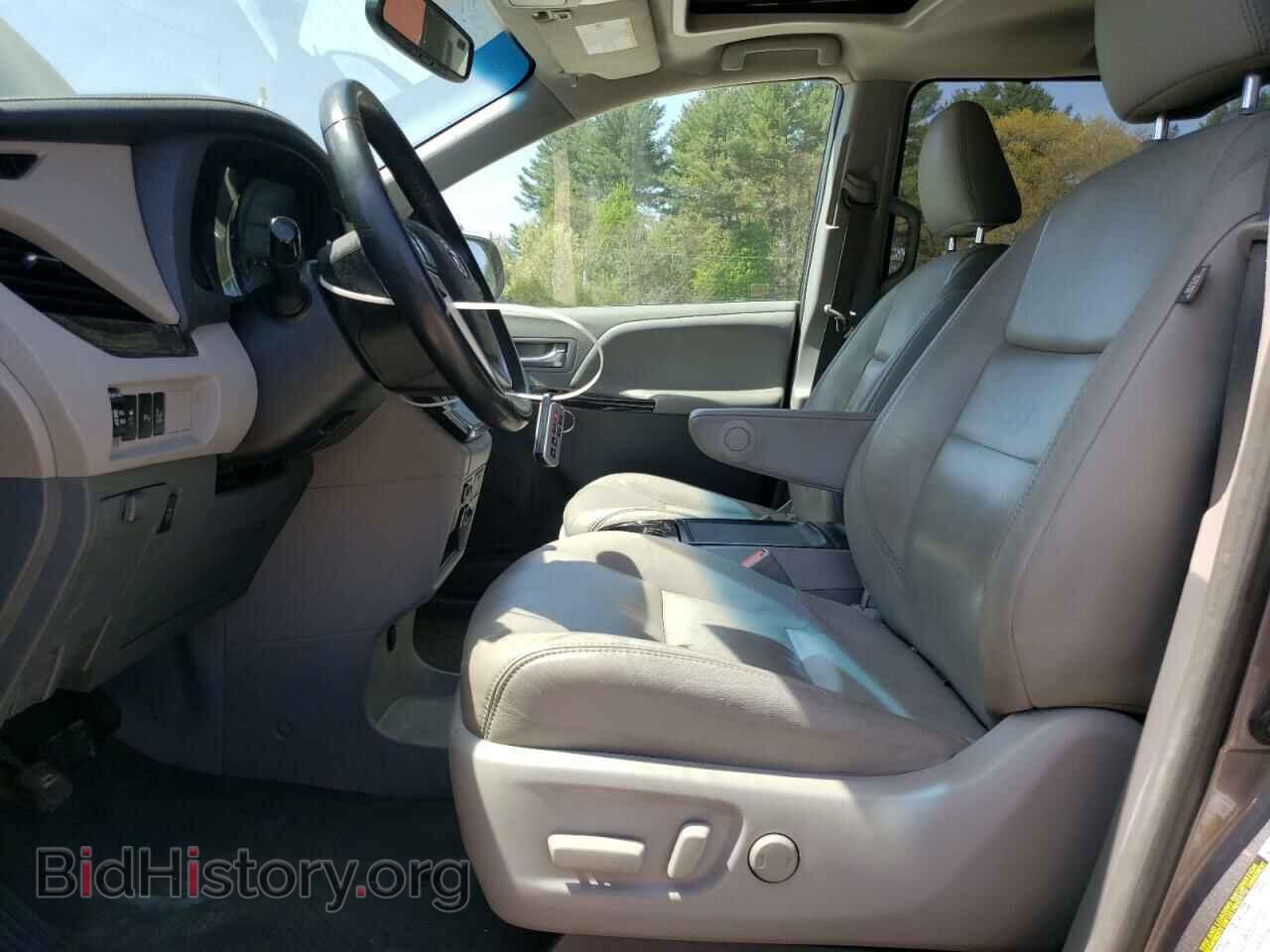 2017 TOYOTA All Models - VIN: 5TDYZ3DC9HS890943 - Фото 7