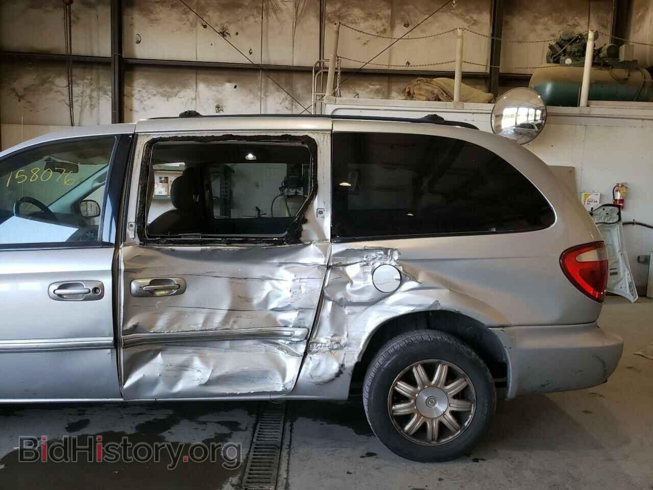 2006 CHRYSLER MINIVAN - VIN: 2A4GP54L56R747842 - Фото 9