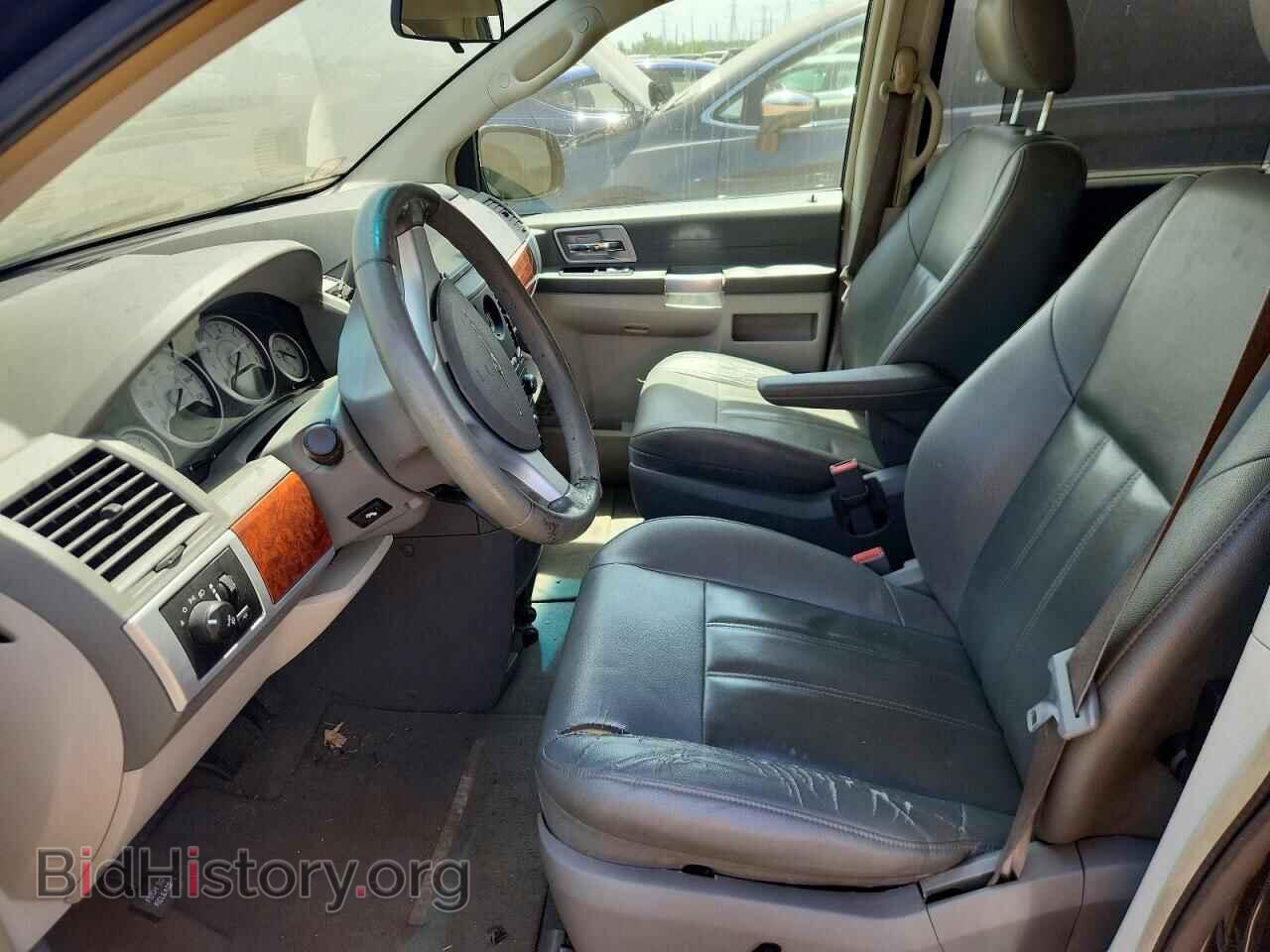 2008 CHRYSLER MINIVAN - VIN: 2A8HR54P28R651797 - Фото 7
