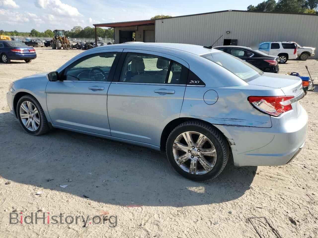 2012 CHRYSLER 200 - VIN: 1C3CCBBG9CN236880 - Фото 2