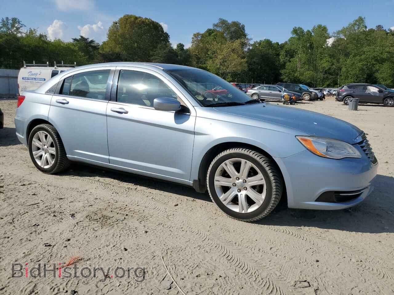 2012 CHRYSLER 200 - VIN: 1C3CCBBG9CN236880 - Фото 4